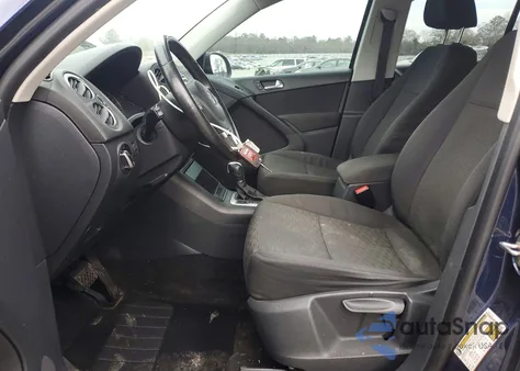 2013 Volkswagen Tiguan S z USA, uszkodzony, nr VIN WVGAV7AX8DW514302